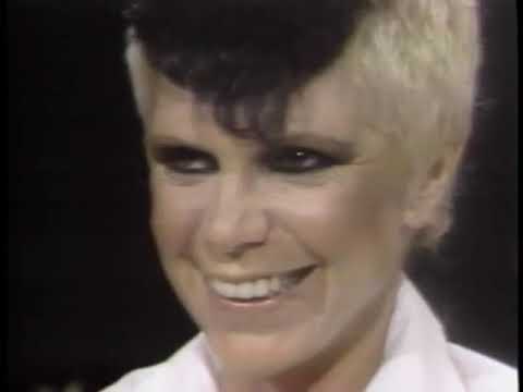 Tomorrow With Tom Snyder - Wendy O Williams And The Plasmatics