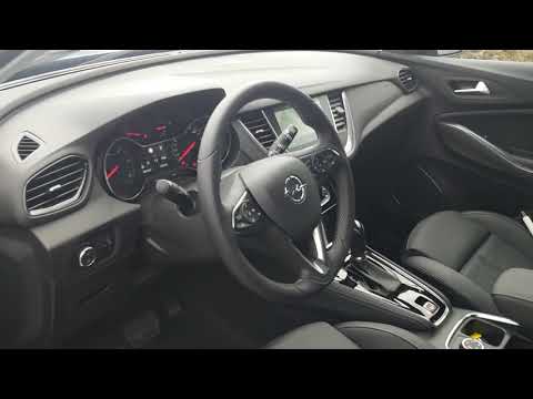 Opel Grandland X - торпеда