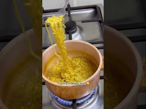 Tag plain maggi lover#youtubeshorts #food #whaticookinaday #yshorts #maggi #plainmaggi #viralmaggi