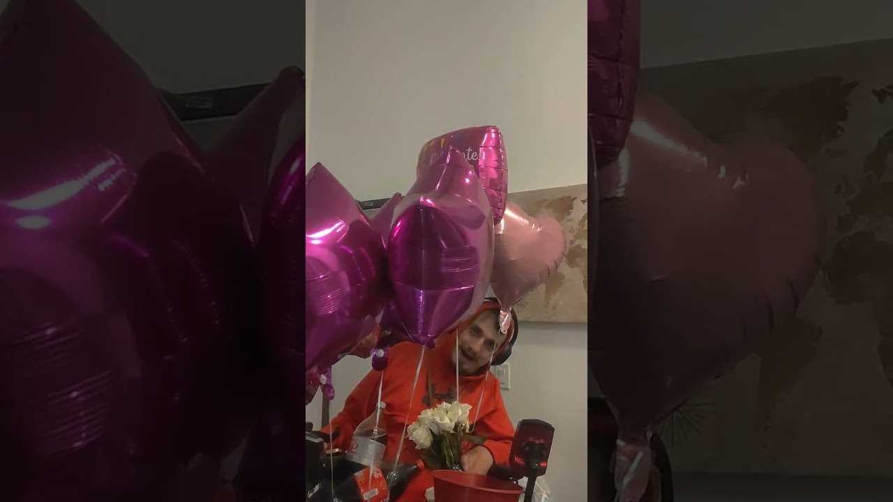 #ittheclown #pennywise #balloons #pink #payasoeso