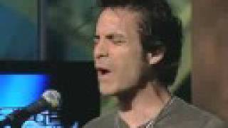 PAT MONAHAN SINGS: Lead Singer for "Train" SINGS SOLO - Live !