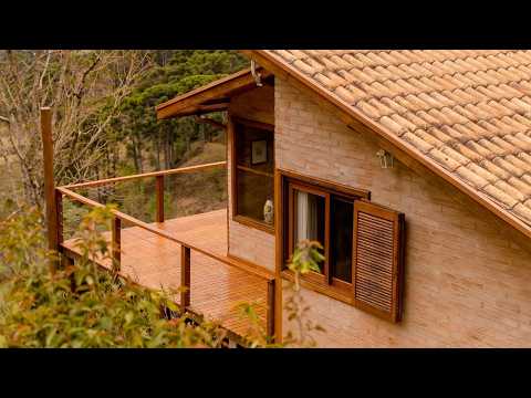 CASA SIMPLES DE TIJOLOS || Terreno Declive e Vista para o Vale!
