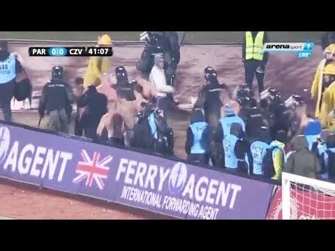 Žandarmerija odvodi huligane sa južne tribine (156. večiti derbi)