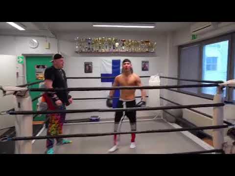 Milan Jaff vs Slim Mill Harjottelut