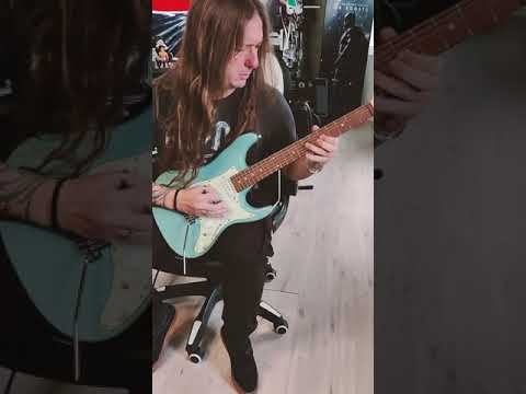 IBANEZ AZES40 test