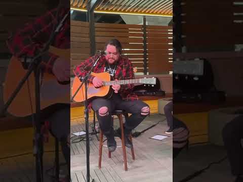 Mammoth - WVH  Amazing intro to his new single “The End”