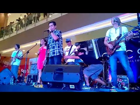 Gloc-9 ft. Lirah Bermudez -Takipsilim (Live Performance Music Video @ Robinsons Antipolo 02/08/15)