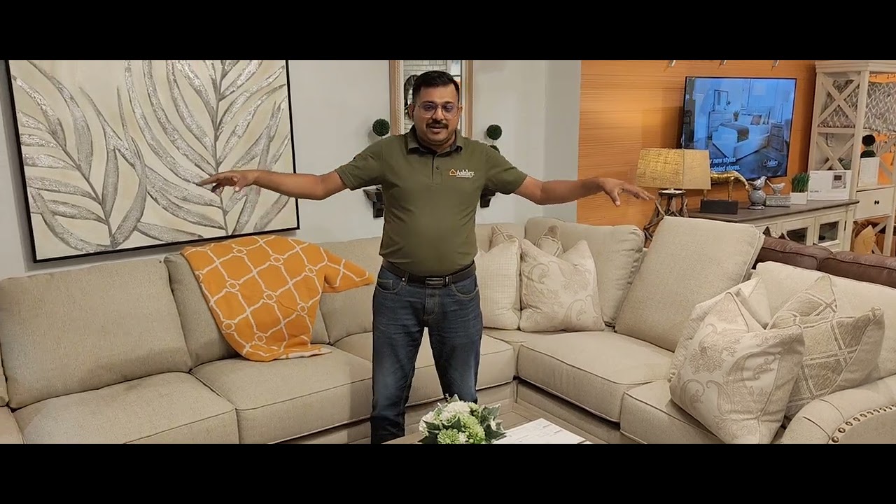 ASHLEY FURNITURE HOMESTORE - LUXORA SOFA