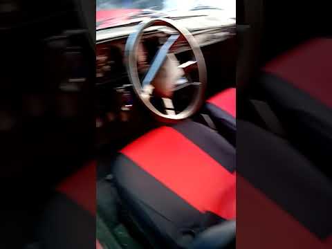 Lada 2105 con 27  años aún funcionando sin problemas