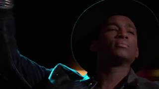The Voice 13 Blind Audition   Jon Mero  Versace on the Floor