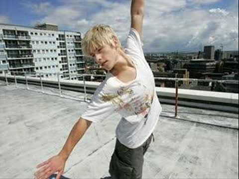 Skins series 2 maxxie dance (fat segal - clutch)