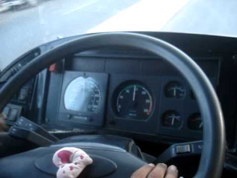 manifique klaxon et acceleration bus marocain 82km/h