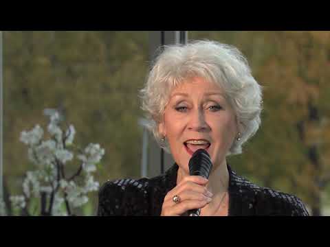 Heidy Tamme - VÕTA MIND LEHTEDE VARJU