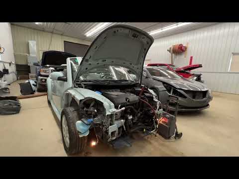 FOR SALE - 23B0210 - 2005 VOLKSWAGEN BEETLE - 2.0L ENGINE