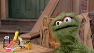 Sesame Street: Trash Gordon&#39;s Worm Workout