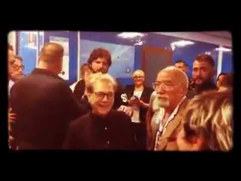 Saluto tra Gigi Finizio e D' Angelo post concerto