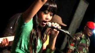 Download lagu aku kangen aku rindu (SERA) mp3