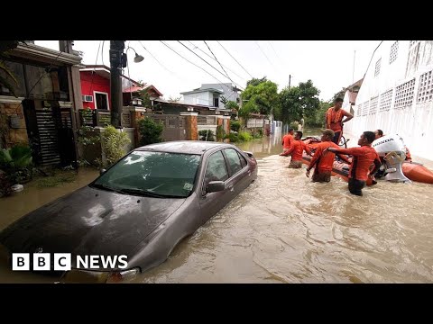 菲律賓 "納爾蓋 "風暴在洪水和泥石流中造成數十人死亡 - BBC新聞 (Philippines storm Nalgae kills dozens in floods and mudslides - BBC News)