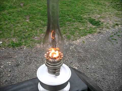 Aladdin Model 23 oil lamp