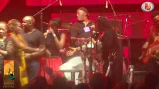Yvonne Chaka Chaka- Sharing her Birthday Cake LIVE @TheKorogaFestival Yvonne Chaka Chaka- Sharing her Birthday Cake LIVE @TheKorogaFestival