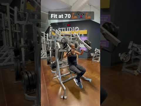 You Cannot Grow Without Struggle: Embrace The Pain #shorts #chest #arms #upperbodyworkout #fearless