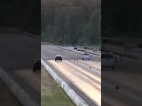 Hellcat Vs Ford F250 💨🤘 #ford #fordtrucks #fordperformance #fastford #dragrace #dragracing #racing