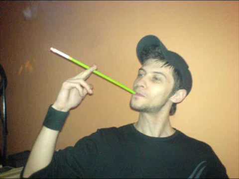 Ypoptos - Eisai o aggelos mou