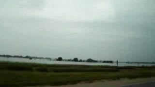 preview picture of video 'Missouri River Flood in Iowa - June 13, 2011'