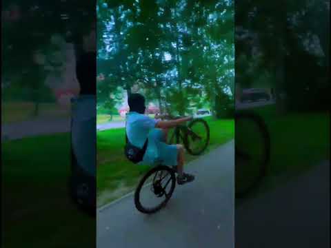 #fristyle #automobile #stuntrap #hiphoporrap #mtb #freetyle #musicgenre #music #велосипед