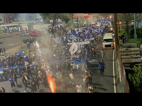 "La Sangre azul N.A - Cruz Azul - Chivas" Barra: La Sangre Azul &bull; Club: Cruz Azul