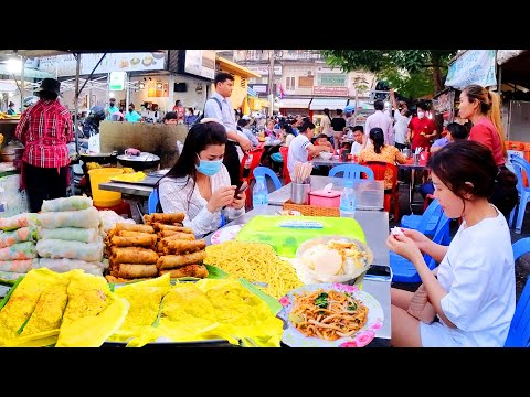Most Popular Place for Yellow Pancake, Fried Noodles, Spring Roll, Snacks - Cambodia Street Food