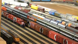 preview picture of video 'HO / H0 Multi-Continental Model Railroad 03'