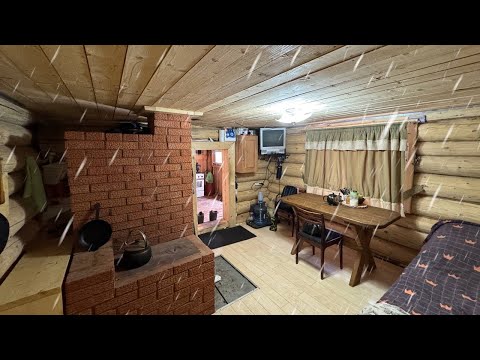 A Night In A Log Cabin During Strong WINDS, SNOW and RAIN!  Baked an Easter cake.