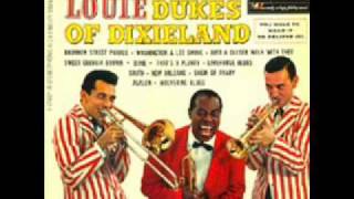 Louis Armstrong - 01. BOURBON STREET PARADE - Louis and the Dukes of Dixieland