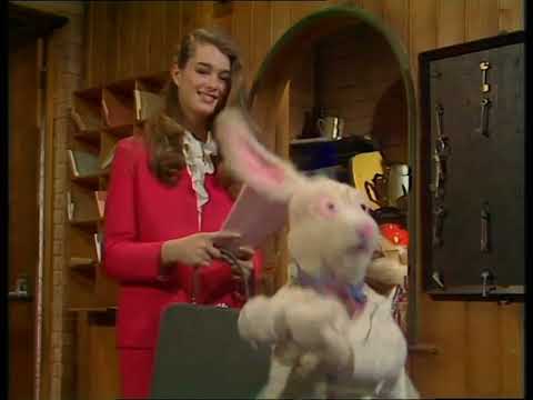 The Muppet Show - 506: Brooke Shields - Cold Open (1980)