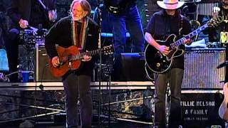 Willie Nelson - Still Is Still Moving To Me (Live at Farm Aid 2004)