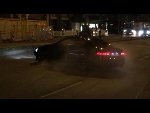 Theodor-Heuss-Strasse Stuttgart // 08.11.2015 HD Unfall BMW