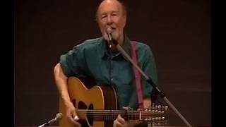 Watch Pete Seeger Perform at John Jay College -1996