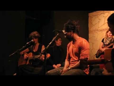 Rene y Carol - show no Beco das Garrafas