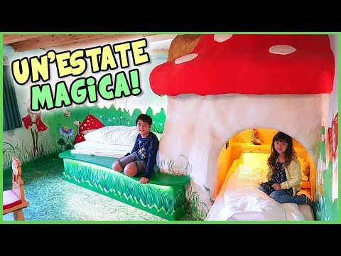 La nostra estate all'Hotel La Grotta (ABBIAMO DORMITO IN UN FUNGO)