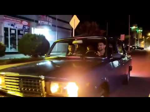 güzgünü vuraq qayıyla yan yana duraq 44-bf-214.