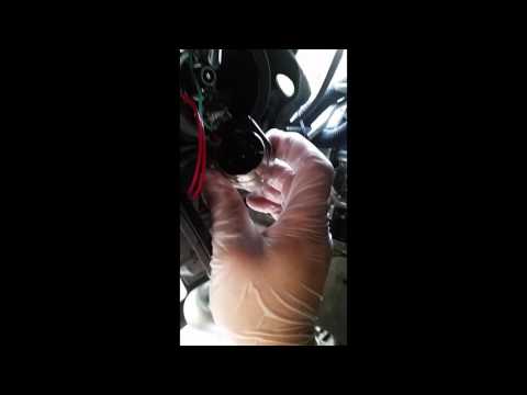 Headlight Bulb Replacement for Infiniti G35