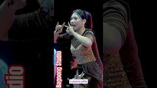 Download lagu Velocity gak tuh | Lusyana jelita guys #dangdut #velocity #lusyanajelita #fypviral #beranda mp3