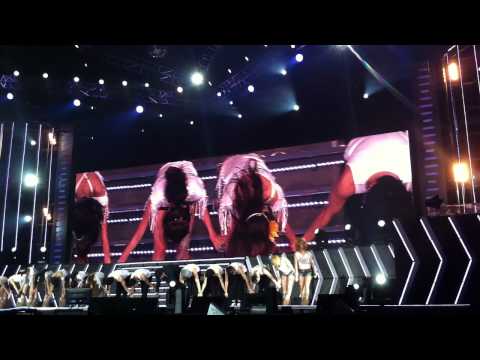 [111210] 2011 Girls' Generation Tour Concert in Singapore - Ending