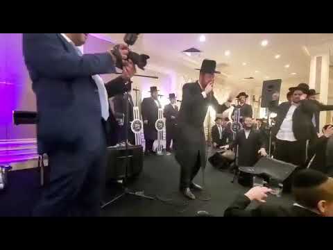 Yanky Briskman Production Avrum Mordche Schwartz The Shira Choir