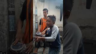 Download lagu Sugeng dalu cover pengamen mp3