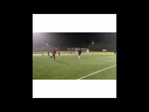 College Soccer Football USA OverBoarder - Enzo Lottin