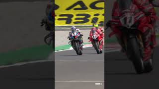 Download lagu Toprak to the attack in Race 2! 😎 | 2025 #ItalianWorldSBK 🇮🇹 mp3