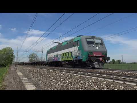 IL SALUTO DELLA E.405 CON CARRI MERCI A ZORLESCO - CASALPUSTERLENGO. MART. 30 - 4 - 2019