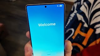 Barely Unboxing the Samsung Galaxy S25 Ultra